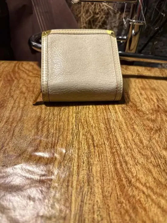 Louis Vuitton Suhali Leather Compact Zippy Bi-Fold Wallet Blanc White M91831
